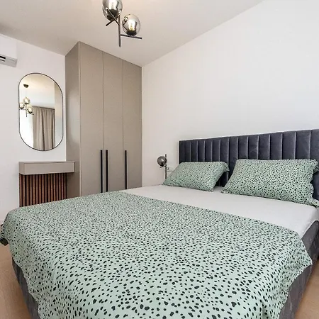 City Lux Apartment 2 - With Garage And Balcony Zadar Exterior photo